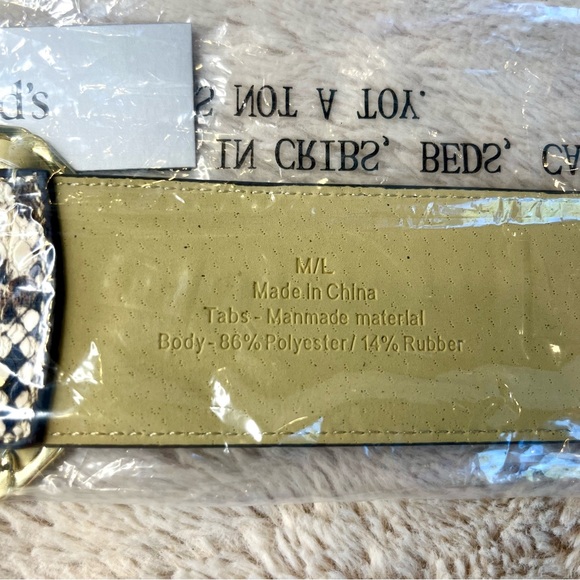 NWT Dillard’s Neutral Snake Embossed Stretch Belt M/L - Picture 11 of 13